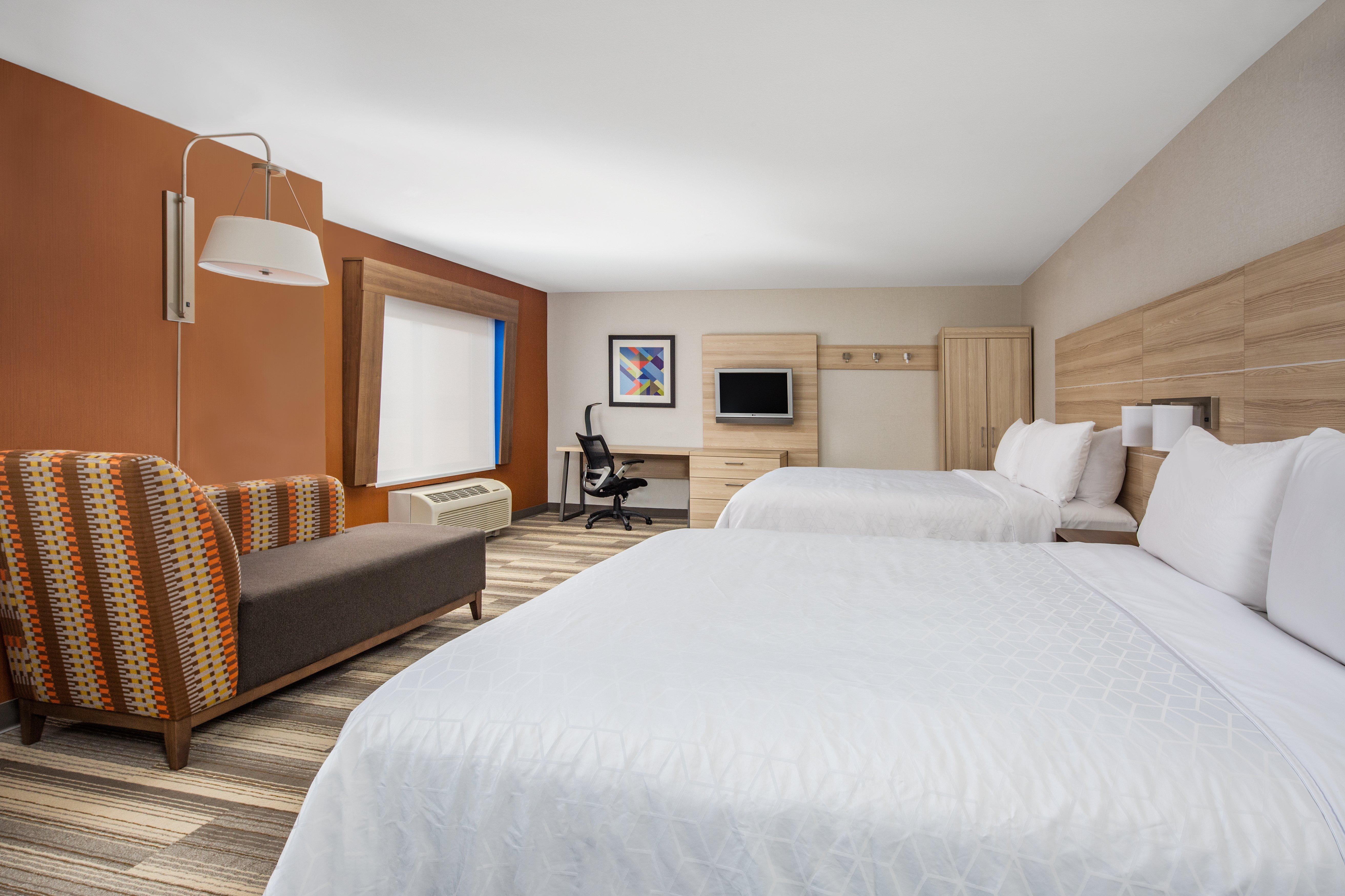 Holiday Inn Express Ontario By Ihg Creekside Екстериор снимка