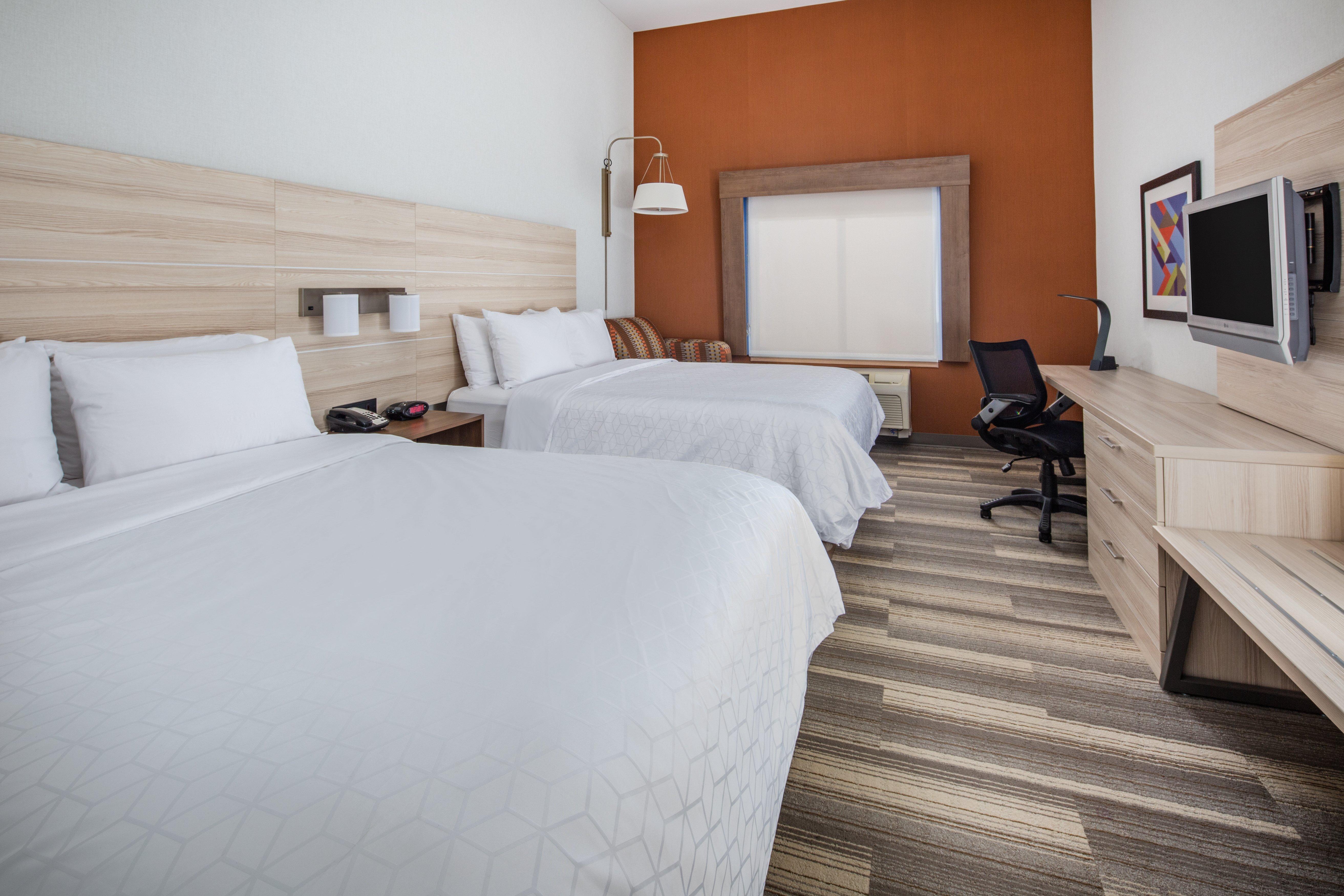 Holiday Inn Express Ontario By Ihg Creekside Екстериор снимка