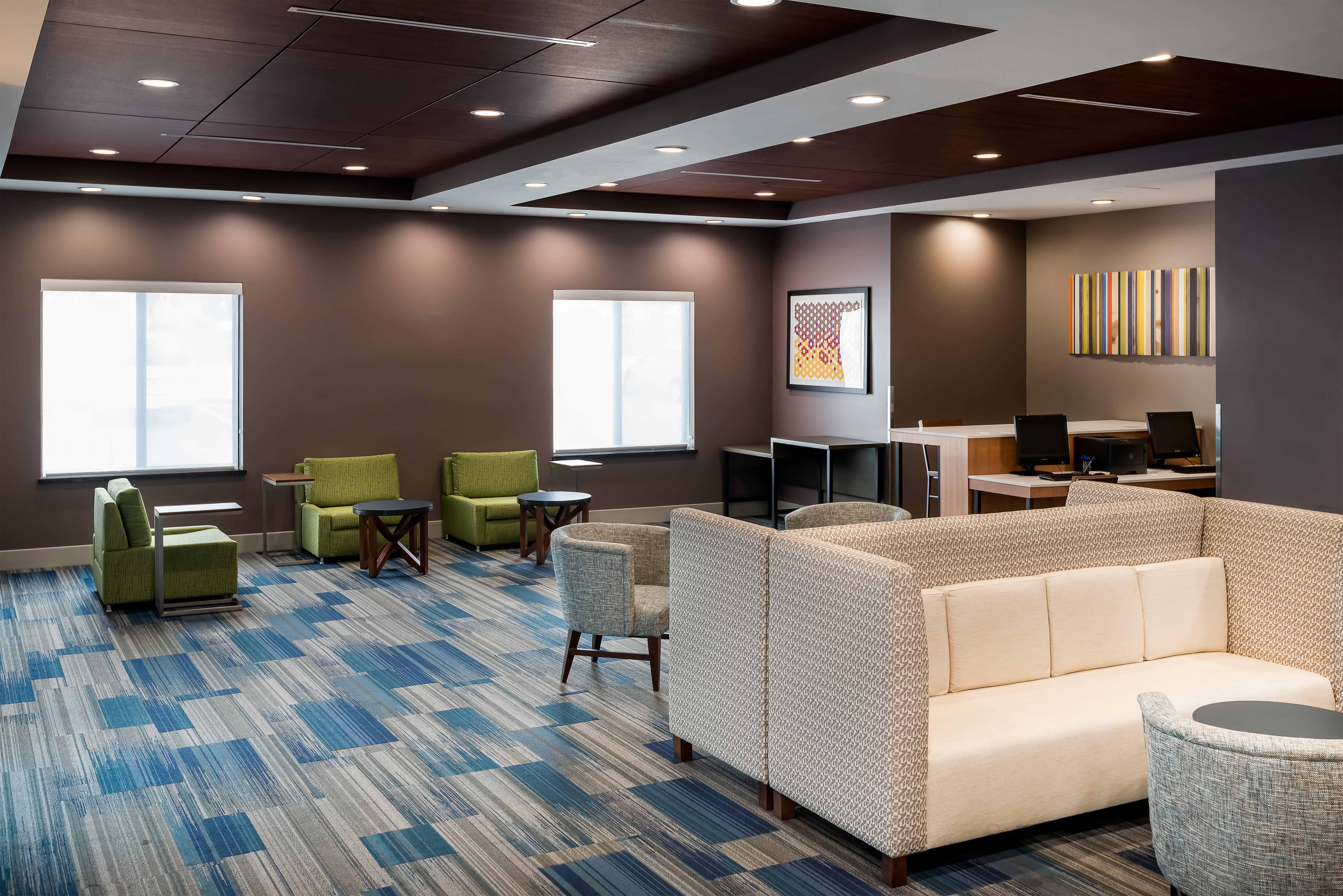 Holiday Inn Express Ontario By Ihg Creekside Екстериор снимка