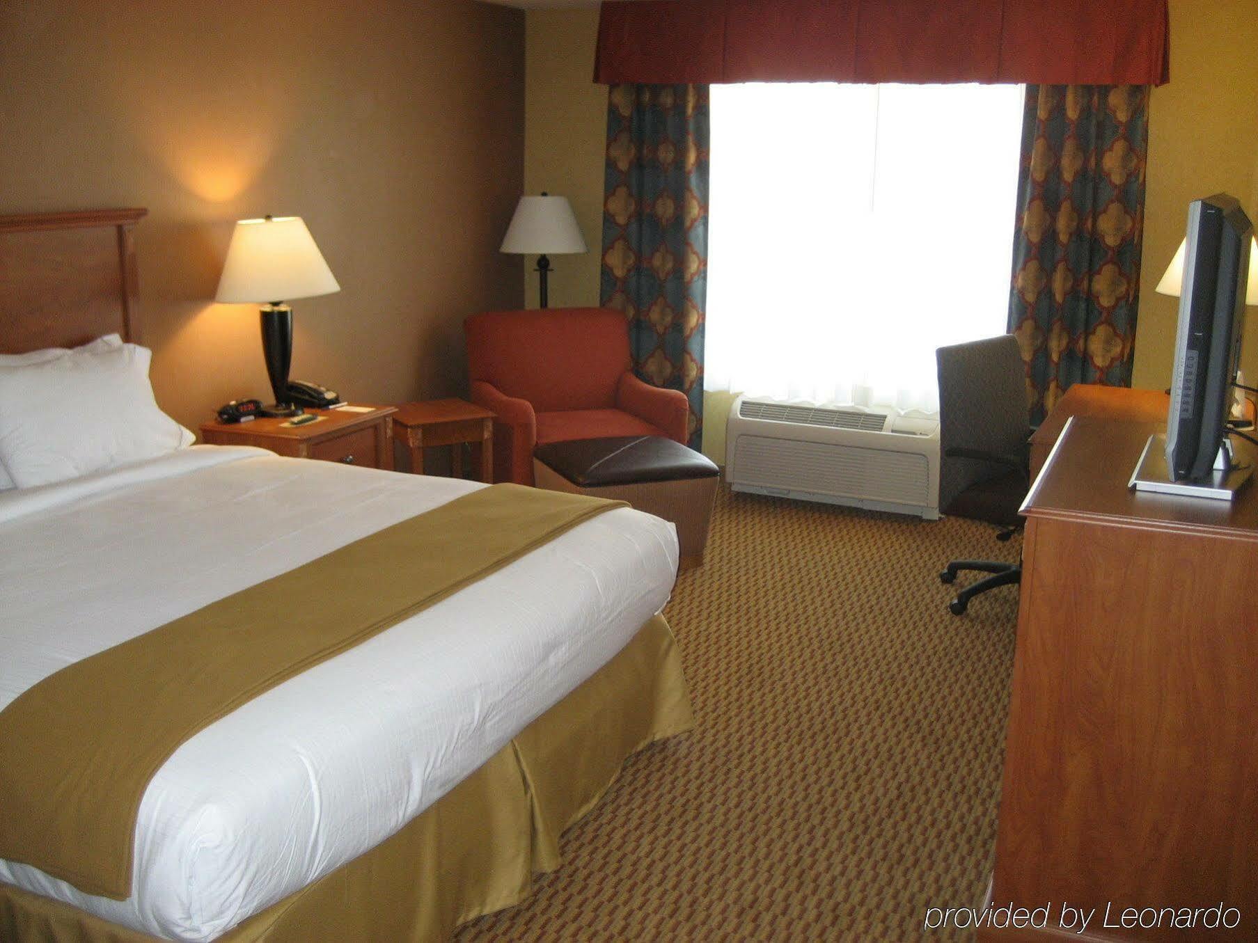 Holiday Inn Express Ontario By Ihg Creekside Екстериор снимка