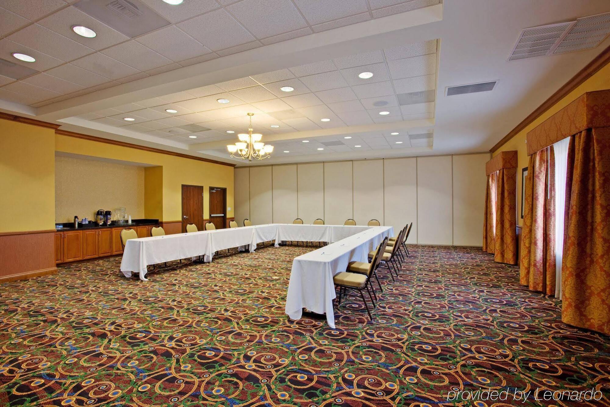 Holiday Inn Express Ontario By Ihg Creekside Екстериор снимка
